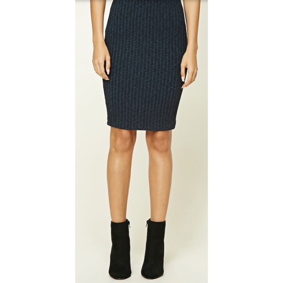 FOREVER 21 Pencil Skirt 😍 - Picture 2 of 5